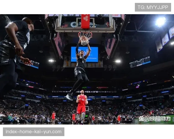 马刺队史首次5胜0负开局 文班亚马引领球队崛起