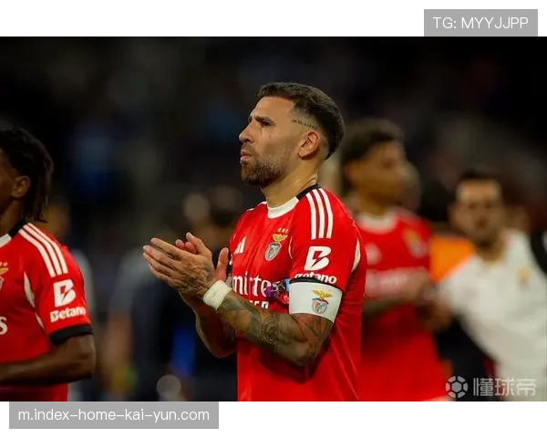 奥塔门迪夸张倒地造点 皇马球迷质疑欧冠裁判尺度 奥塔门迪夸张倒地造点 皇马球迷质疑欧冠裁判尺度